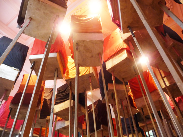 Rig: The Anti-Monumental and Ambiguous Phyllida Barlow at the Hauser & Wirth